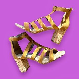 Aerosoles Higher Up Faux Suede Tan Gladiator Block Cork Heel Sandal Womens Sz 10